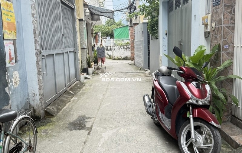 Bán Đất Tặng Nhà 3Tầng, 70m2 đường Trường Chinh Ngay Khu VIP Bàu Cát, Tân Bình. Nhỉnh 7 Tỷ .